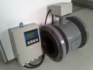 <a href='http://m.guanzang.com/' target='_blank'>電磁流量計(jì)</a>